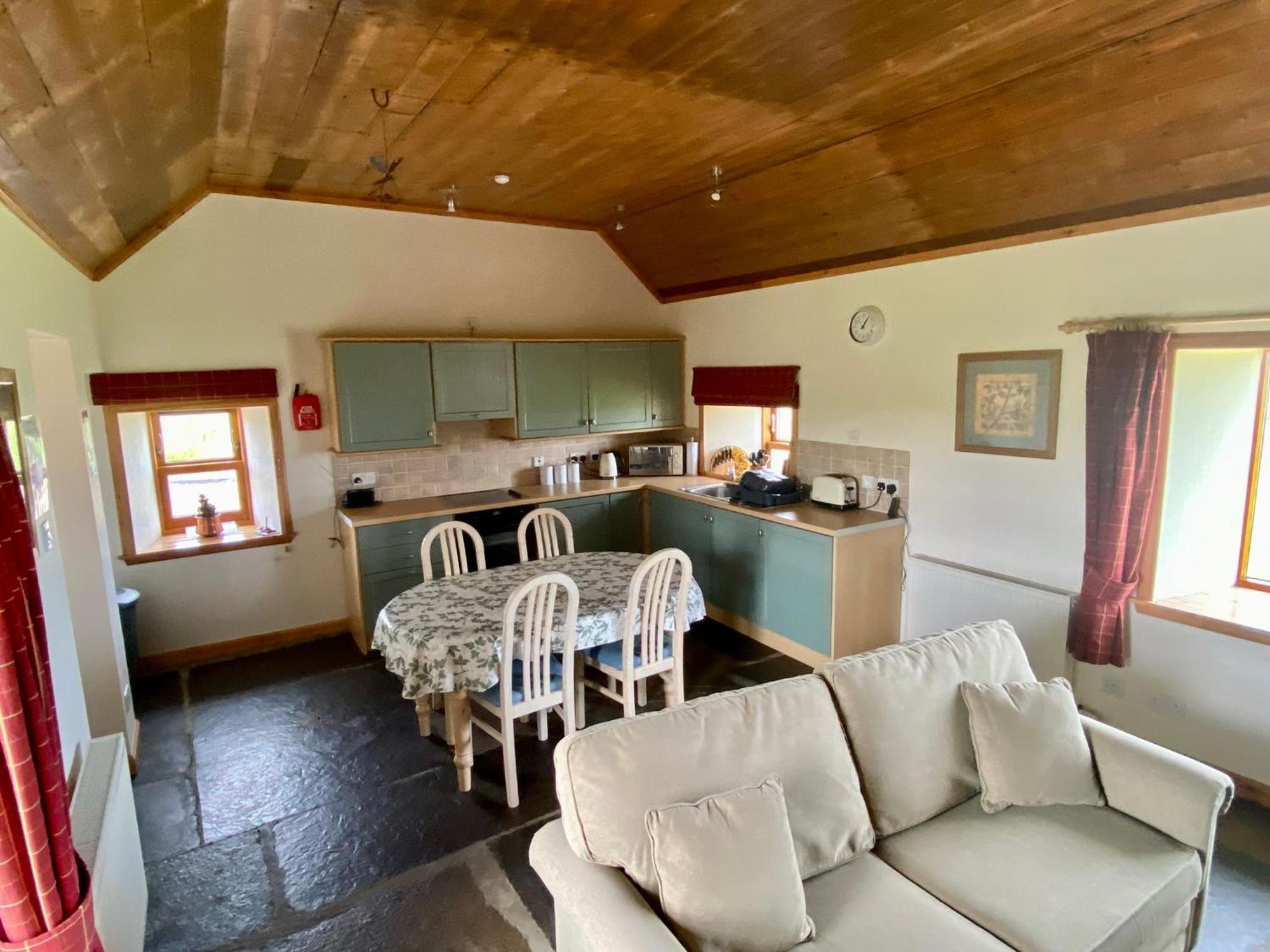 Blingery Villa Уик Екстериор снимка